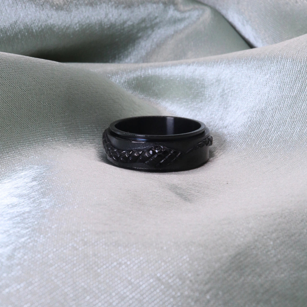 Anxiety Ring (Slang) Zwart sfeerbeeld