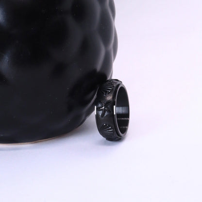 Anxiety Ring (Strand) Zwart sfeerbeeld