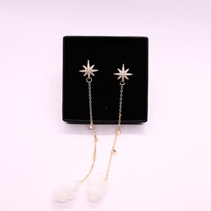 Earcuffs Voor Oordopjes (Ster Kwastjes) Goudkleurig Sfeerbeeld