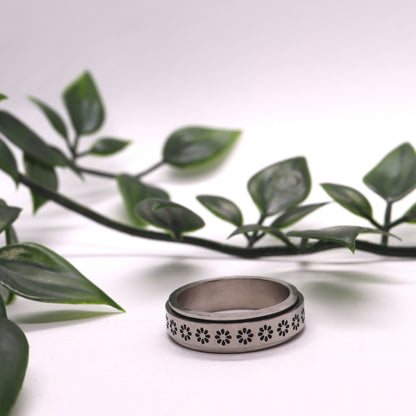 Anxiety Ring (Bloemetjes) Zilver Sfeerbeeld